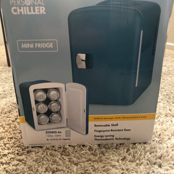 Mini fridge - Picture 3 of 3